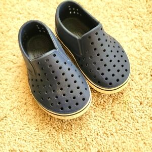 Native Jefferson Kids Navy Blue Slip-On Shoes 6